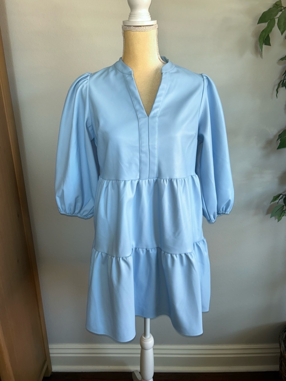 NEW Crown Ivy Pleather Light Blue Tiered Puff-Sleeve Dress Sz SP 🐎